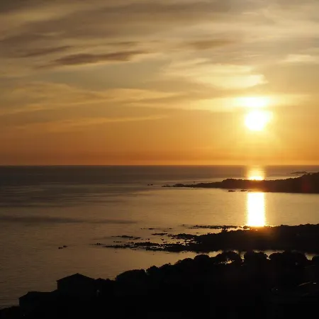 Maison Maquis - La Vue, Le Silence, La * Tizzano