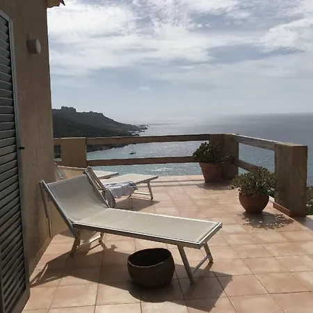 Maison Maquis - La Vue, Le Silence, La Tizzano