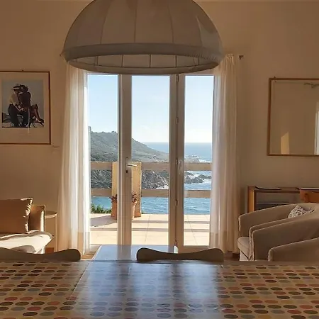 Maison Maquis - La Vue, Le Silence, La *