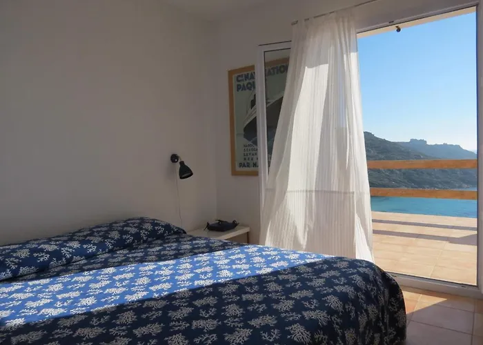 Vila Maison Maquis - La Vue, Le Silence, La *